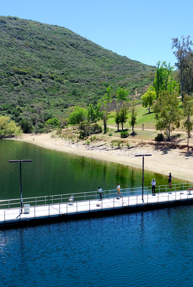 Photo of Lake Poway Pier with visitors