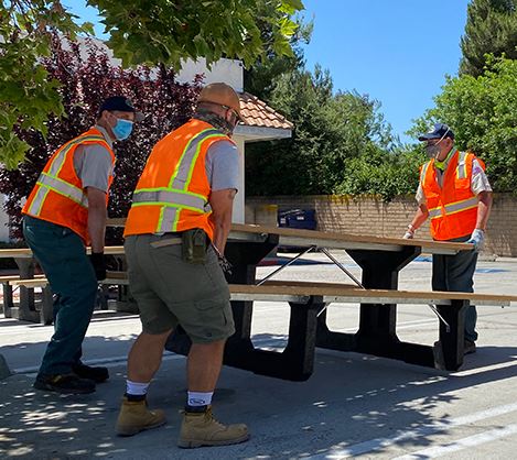 picnic table arrives